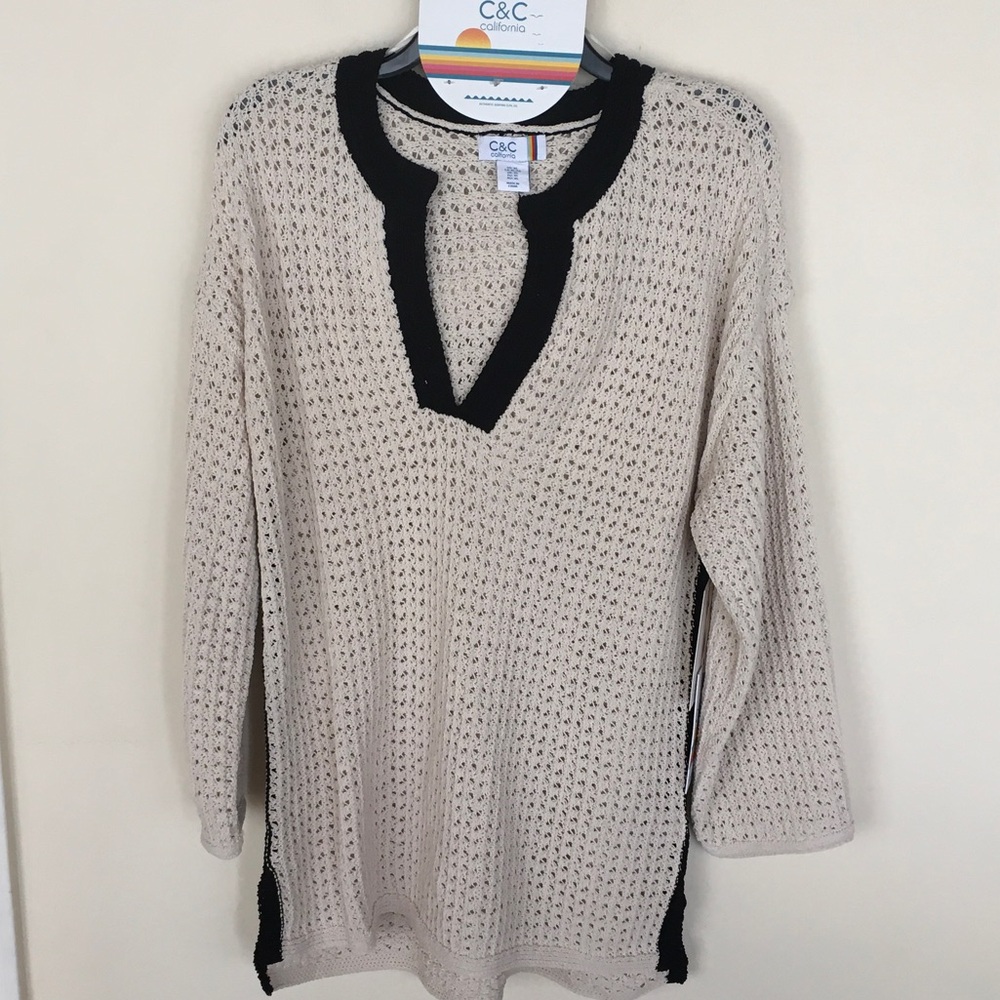 C&C California Cream Open-Knit V-Neck Sweater with Black Trim